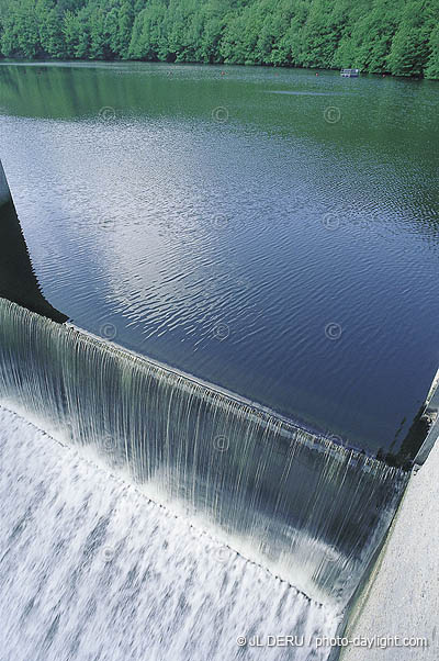 eau - water
barrage de Nisramont